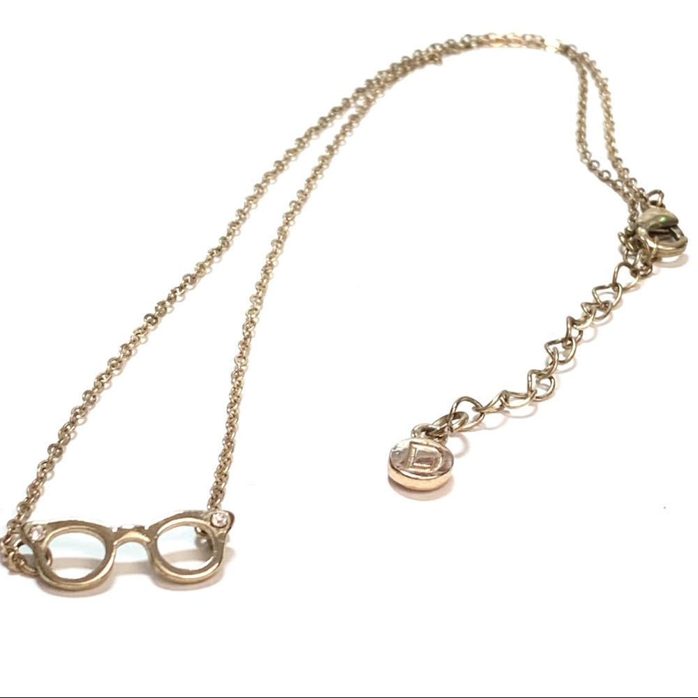 Tiny specs necklace